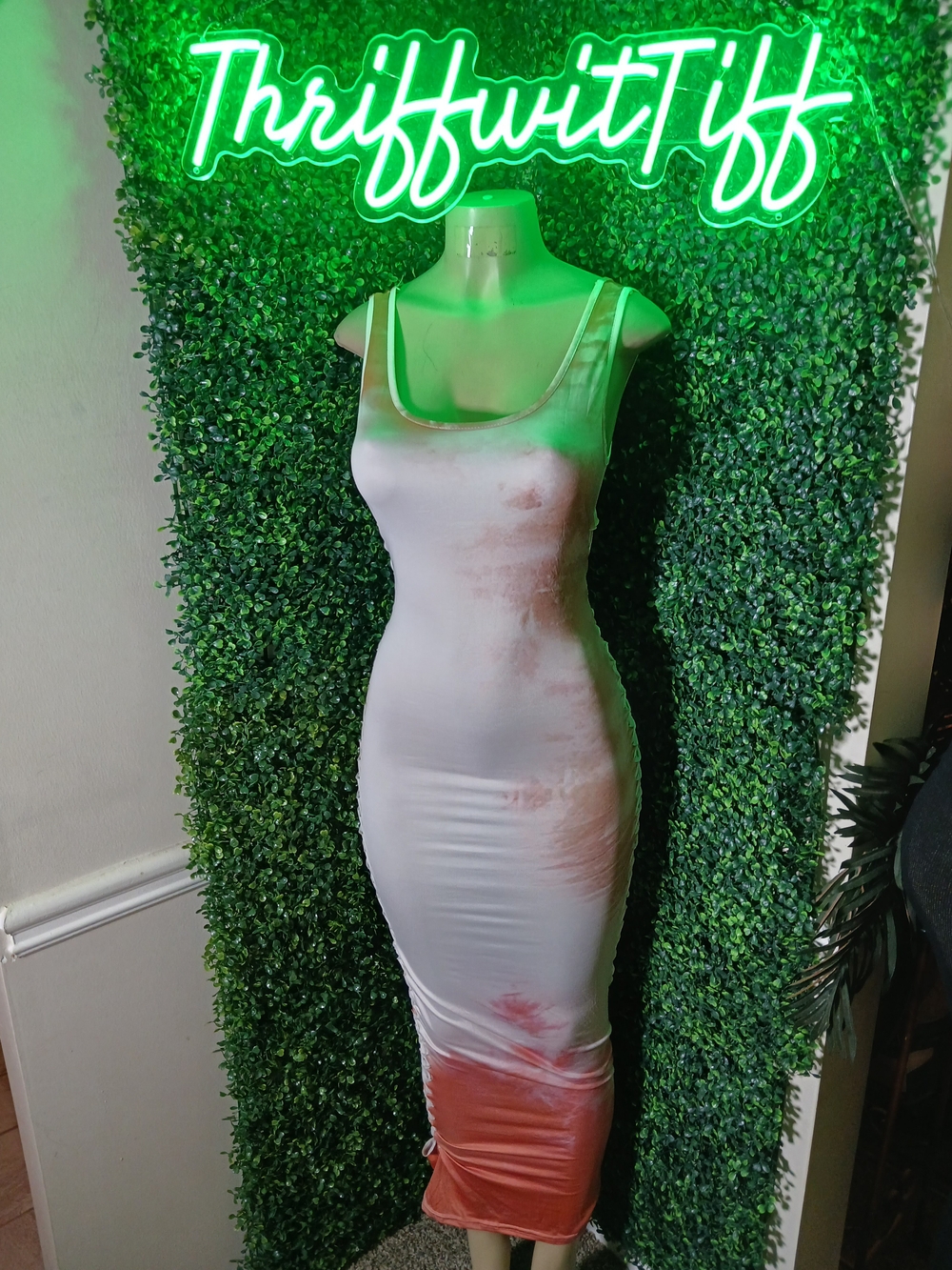 Women’s Pink Ombre Scoop Neck Bodycon Dress